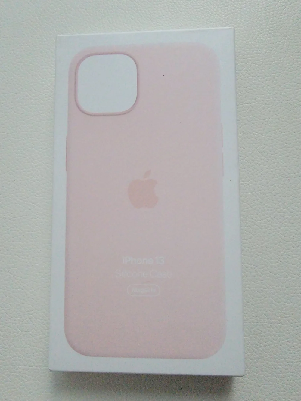 Apple Origonal Silicone Case for iPhone 13 - Light Pink, Magsafe